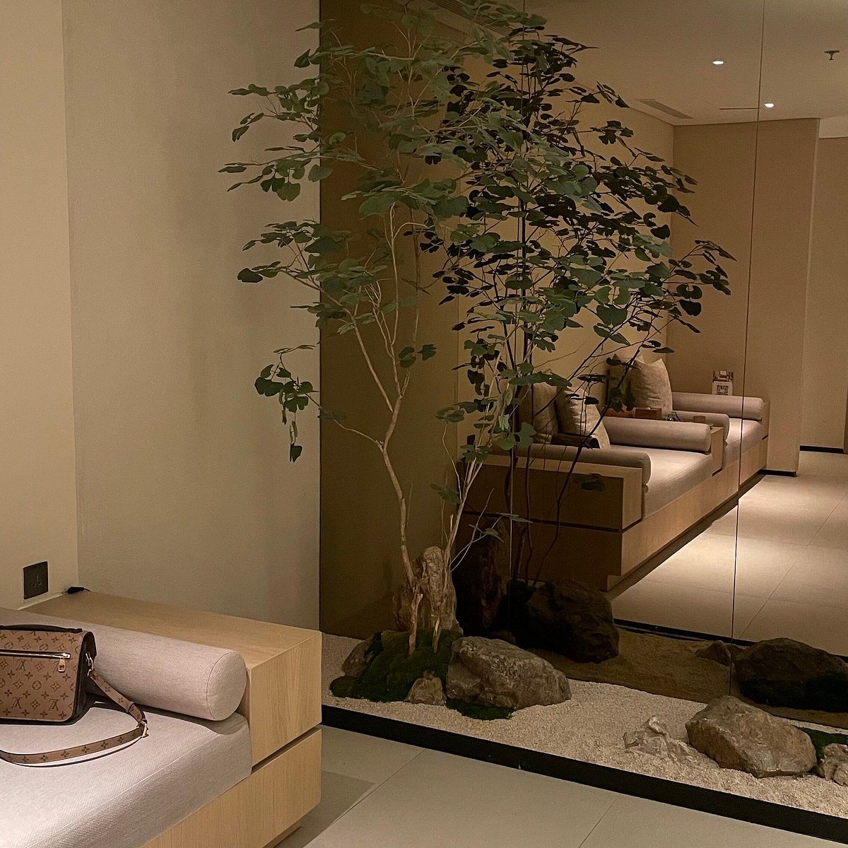 Special Offer Only at Annathaya Wyndham Surabaya