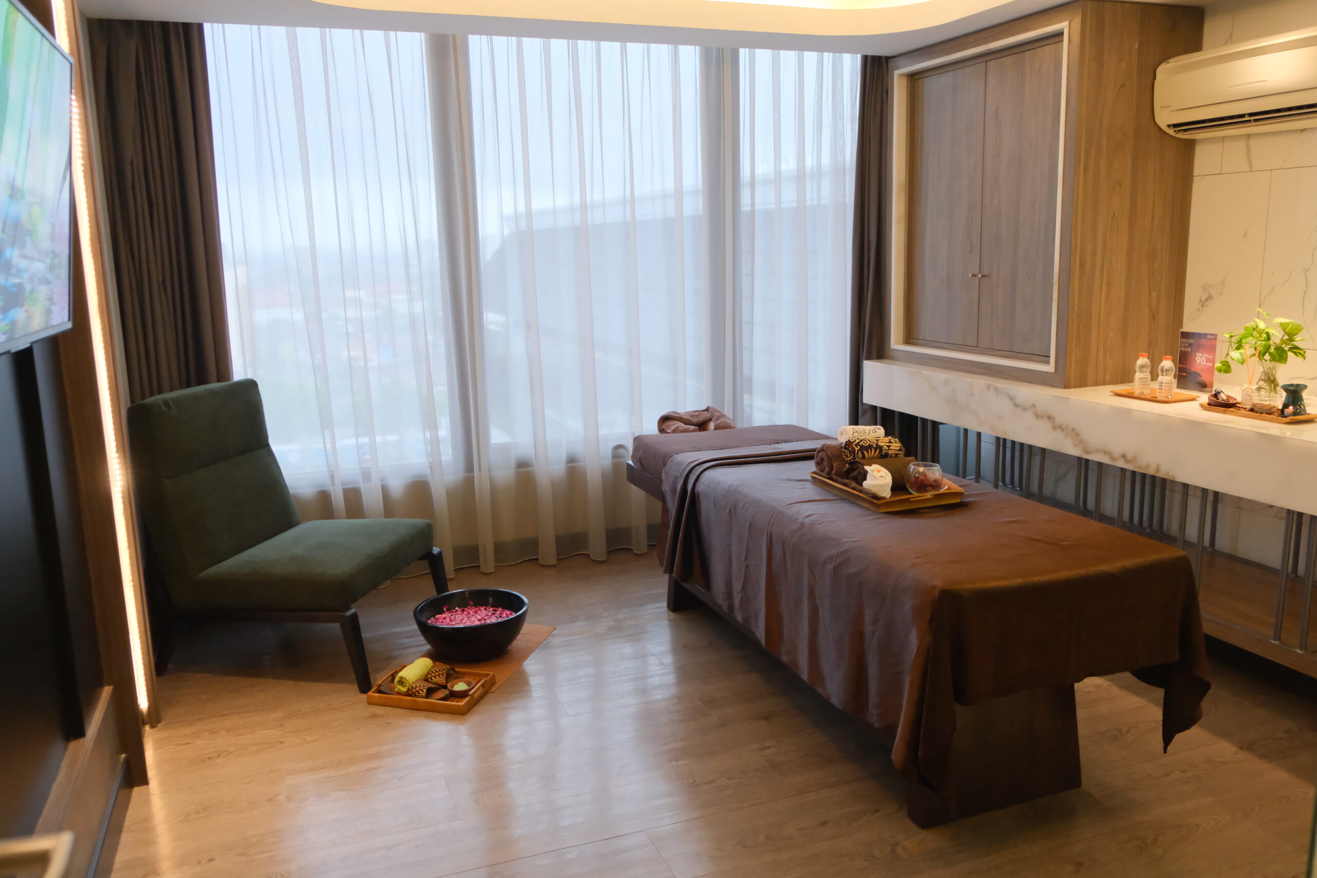 Manajemen Spa di Hotel vs Standalone: Tantangan dan Solusi